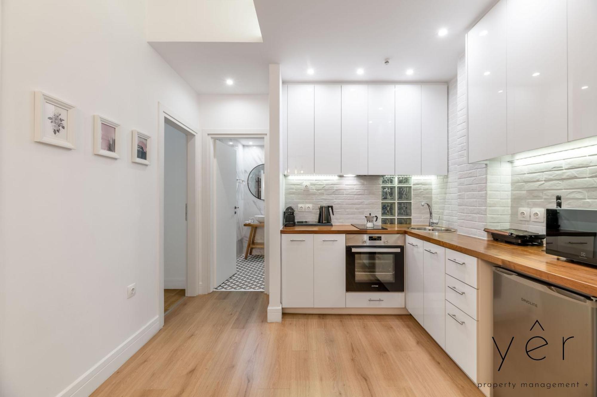 Trendy Living In Koukaki! 